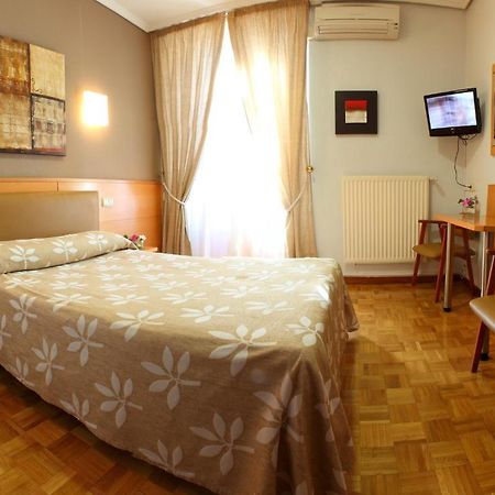 Hostal Arotza Tafalla Esterno foto