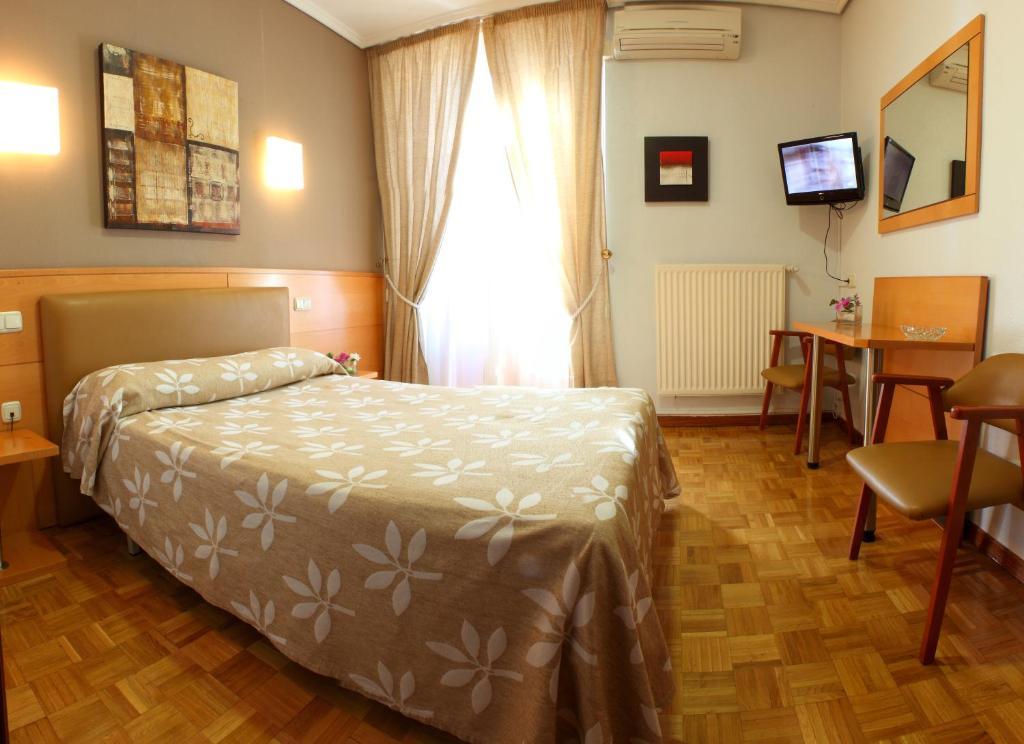 Hostal Arotza Tafalla Esterno foto